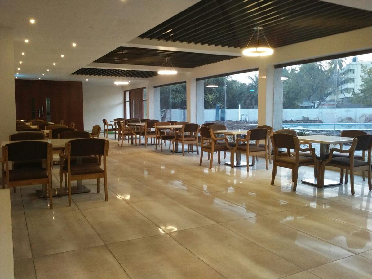 Hotel Tania Searock Даман Екстериор снимка